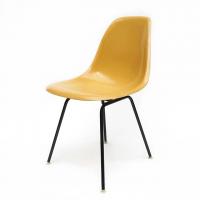 Eames Plastic Side Chair H Base (1953) MU04H
