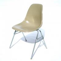 Eames Plastic Side Chair Stacking Base (1953) BE#1