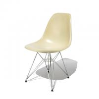 Eames Plastic Side Chair Eiffel Base (1953) PC01ET