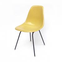 Eames Plastic Side Chair H-Base (1953) LY01H