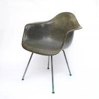 Eames Plastic Arm Chair Zenith 'X' Base-SAX (1950)