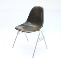 Eames Plastic Side Chair Stacking Base(1955) DT02S