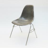 Eames Plastic Side Chair Stacking Base(1955) EG08S