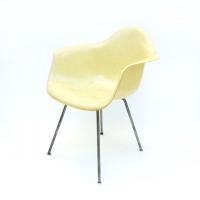 Eames Plastic Arm Chair X-Base (1950) ZePC01X