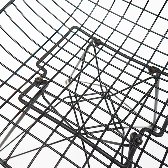 Eames Wire Mesh Chair Eiffel Base 2nd (1951)