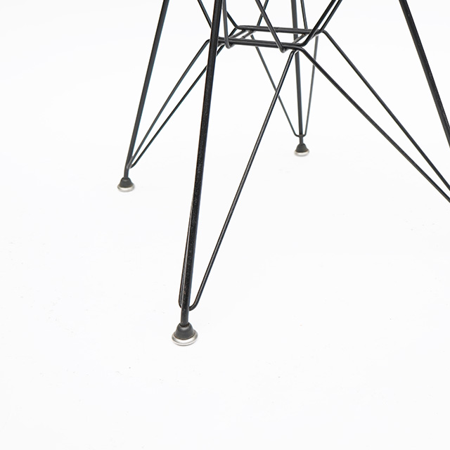 Eames Wire Mesh Chair Eiffel Base 2nd (1951)