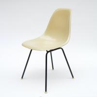 Eames Plastic Side Chair H Base (1953) PA04H