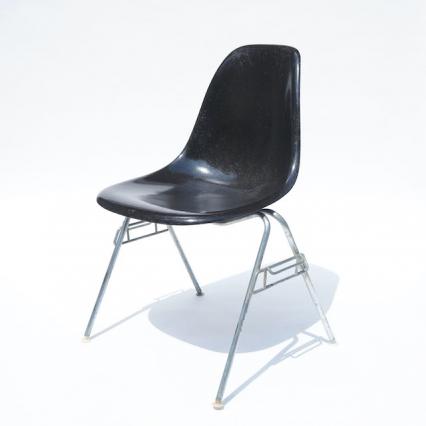 Eames Plastic Side Chair Stacking Base(1955) BK01S