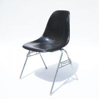 Eames Plastic Side Chair Stacking Base(1955) BK01S