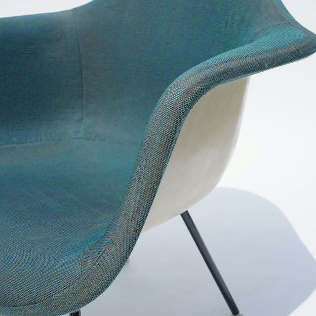 Eames Plastic Arm Chair Lounge H Base (1950) UFB