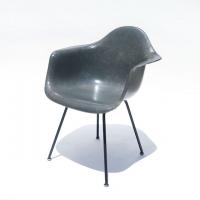 Eames Plastic Arm Chair H-Base(1953)EG01H