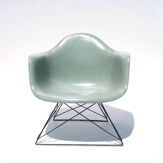 Eames Plastic Arm Chair Cat's cradle (1950) SG