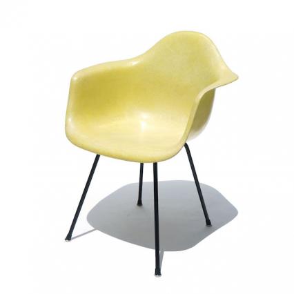 Eames Plastic Arm Chair X-Base (1950) LY