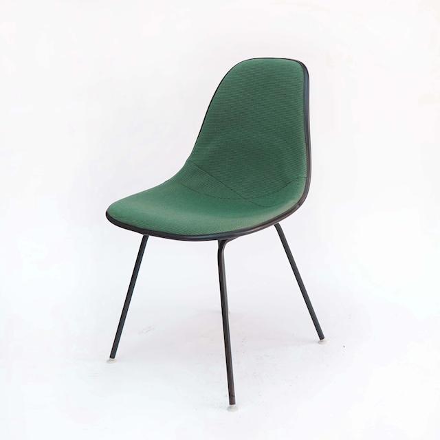 Eames Plastic Side Chair H Base (1953) UHOG03H