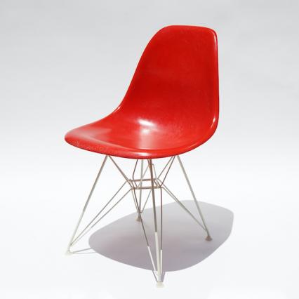 Eames Plastic Side Chair Eiffel Base (1953) CN01E