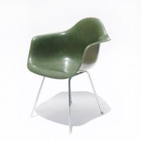 Eames Plastic Arm Chair H- Base (1950) OG01H