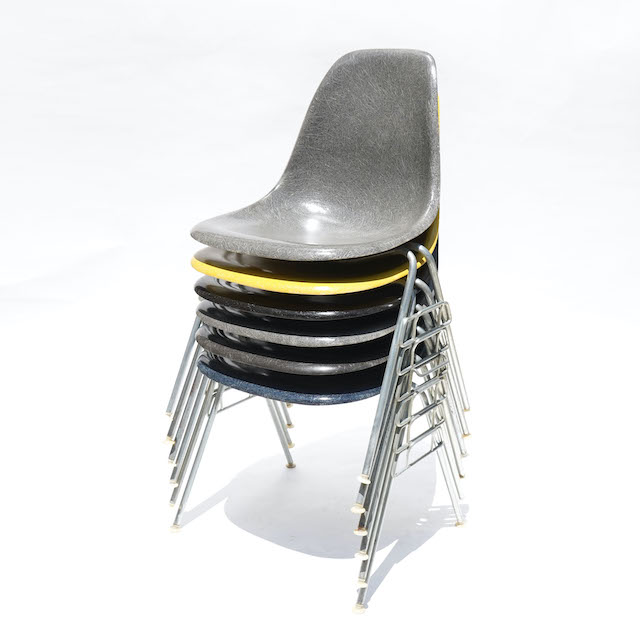Eames Plastic Side Chair Stacking Base(1955) BK01S