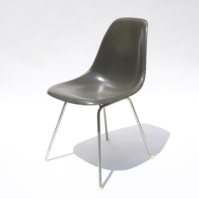 Eames Plastic Side Chair H Base (1953) EG03H