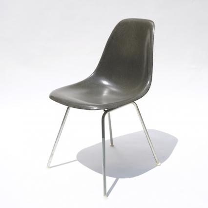Eames Plastic Side Chair H Base (1953) EG03H