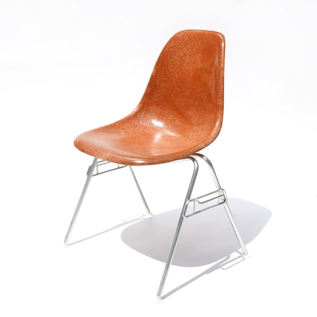 Eames Plastic Side Chair Stacking (1953) TC01S