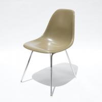 Eames Plastic Side Chair H-Base (1953) RU03H