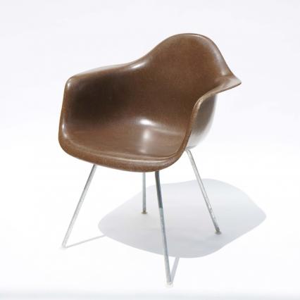 Eames Plastic Arm Chair H- Base (1950) SB05H