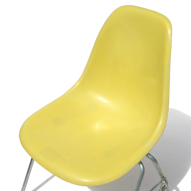 Eames Plastic Side Chair Stacking Base(1955) LY01S