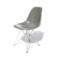 Eames Plastic Side Chair Eiffel Base (1953) EG01ET