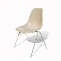 Eames Plastic Side Chair Stacking (1953) GR02S