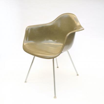 Eames Plastic Arm Chair H- Base (1950) RU01H