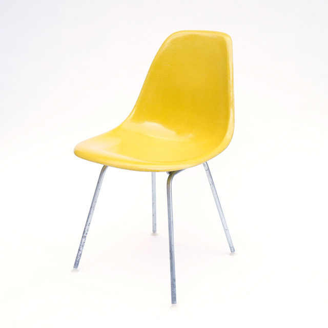 Eames Plastic Side Chair H-Base (1953)YE05H