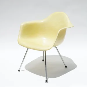 Eames Plastic Arm Chair Lounge X-Base (1950) PC